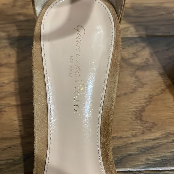 Gianvito Rossi Suede Sandals - Picture 3 of 16